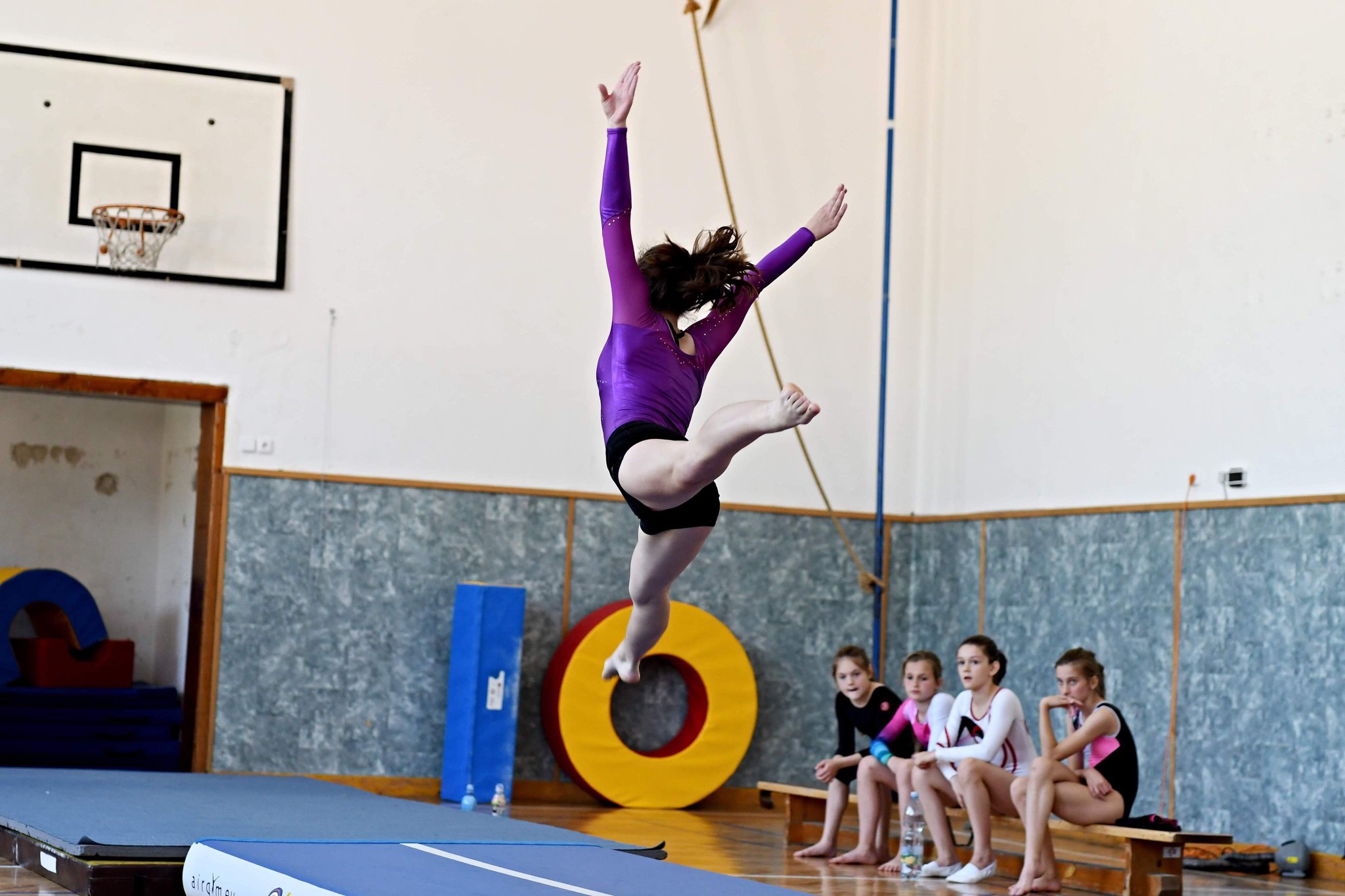 Gymnastika - přeskok